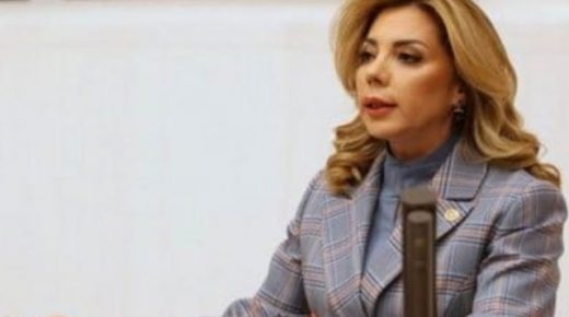 إصـ .ـابة نائبة حزب العدالة والتنمية في موغلا بفيروس كورونا