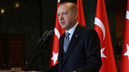 بالفيديو: الرئيس التركي يكشف عدد المنازل التي تحتاج لإعادة البناء في تركيا