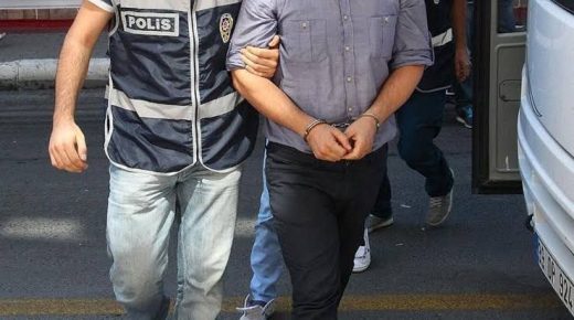 السلطات التركية تضـ.ـ بط 11 مهاجراً سورياً في مدينة كلس