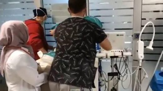 هجـ.ـ وم جديد يستهدف عمال الرعاية الصحية في أحد مشافي ولاية أنقرة (فيديو)