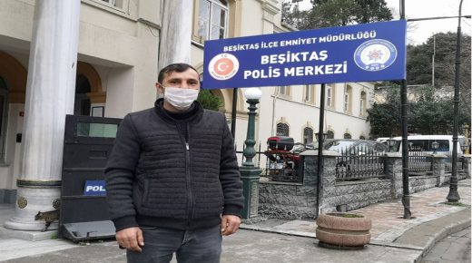 عامل تنظيفات يعيد مليوني ليرة تركية إلى أصحابها في إسطنبول