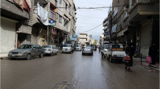 فقرٍ وقهر… المحال التجارية تبدأ بإغلاق أبوابها في دمشق نتيجة انهـ.ـيار الليرة السورية
