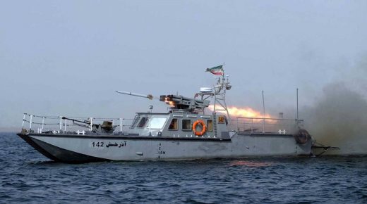 الجيش الإيراني يستعرض قوته لأول مرة في المحيط الأطلسي (فيديو)