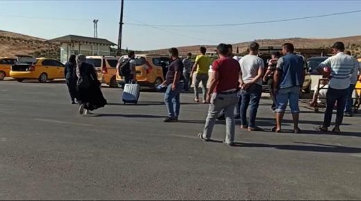 بدء عودة السوريين إلى تركيا عبر معبر باب الهوى الحدودي