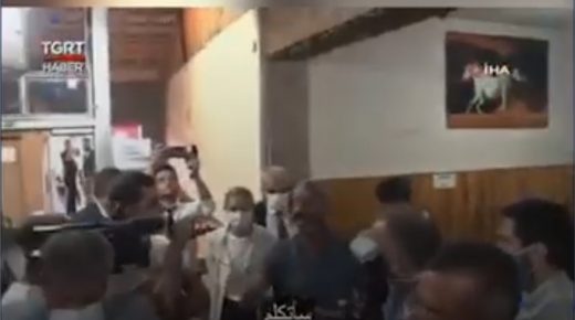 بالفيديو: جدال حـ .ـاد بين تركي مدافع عن السوريين ومعارضة تركية ينتهي بالصـ .ـراخ