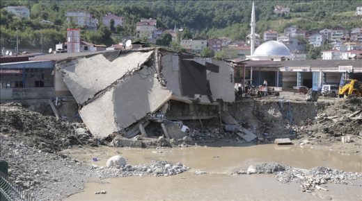 ارتفاع عدد الخسائر في الأرواح في كـ .ـارثة الفيضانات في البحر الأسود إلى 82 شخصاً