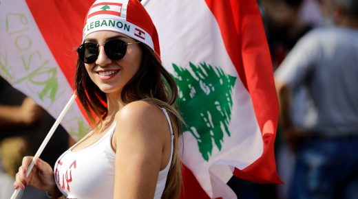 لبنانيات يفاجئن العالم بـ”تزوجني بدون مهر”