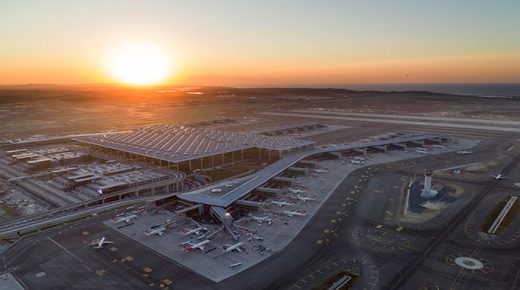 وزارة النقل تعلن أن عدد المسافرين من مطار اسطنبول تجاوز 100 مليون