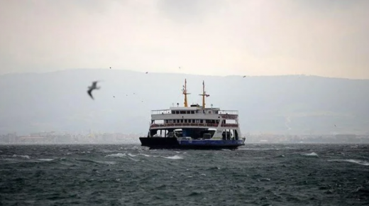 إلغاء بعض رحلات العبارات البحرية في إسطنبول بسبب العواصف