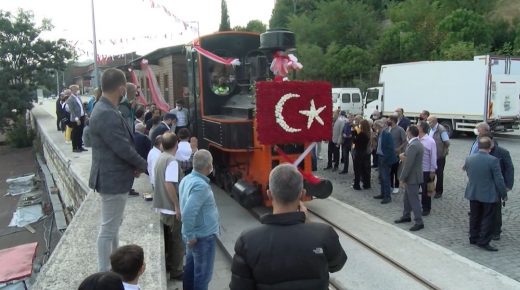 بالفيديو: تركيا تعيد تشغيل (قطار حرب الاستقلال) في إسطنبول