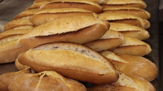غرفة التجار والحرفيين تعلن زيادة على اسعار الخبز في نيغدة