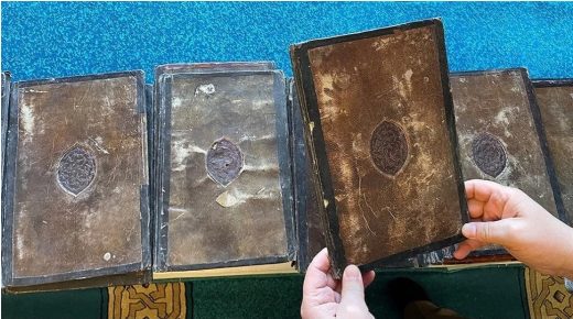 العثور على مخطوطات للقرآن الكريم عمرها 430 سنة