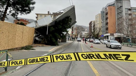 الصحة التركية تعلن ارتفاع أعداد ضحـ .ـايا الكارثة في إسطنبول