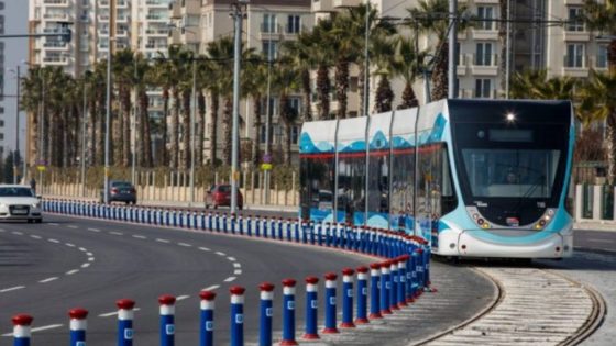 بعد إسطنبول وأنقرة.. بلدية إزمير تعلن زيادة بنسبة 36% على تعرفة وسائل النقل