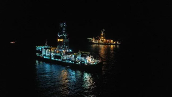 استكمال الحلم… سفينة التنقيب عن الغاز تعثر على بئر جديد في البحر الأسود