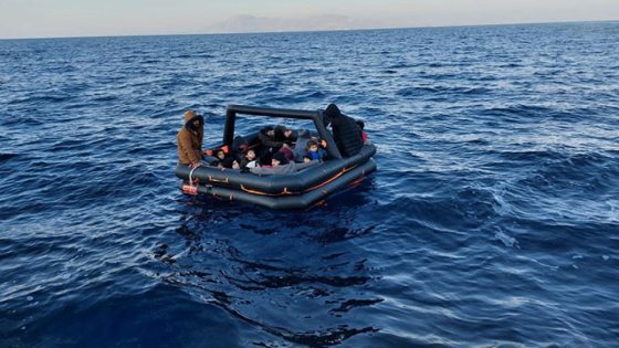 إنقاذ 19 مهاجرا غير شرعي في موغلا
