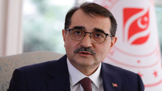 وزير الطاقة يعلن عن بدء نقل غاز البحر الأسود إلى الأرض