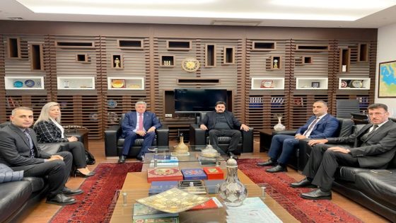 اجتماع هام لرئيس الائتلاف مع رئيس دائرة الهجرة في إسطنبول.. هذه أبرز مخرجاته