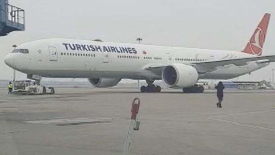 طائرة إجلاء تركية جديدة تقلع من كازاخستان