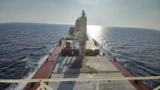 انفجار قنبلة على سفينة تركية في البحر الأسود (صورة)