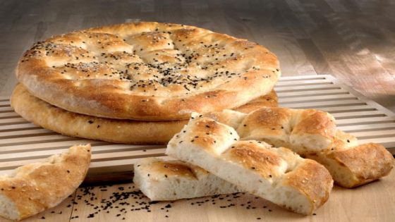 بلدية إسطنبول تعلن توفر خبز”البيدة” في رمضان بسعر مخفّض