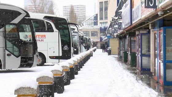 والي إسطنبول يعلن عودة الحافلات للعمل بين المدن