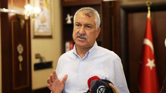 رئيس بلدية تركي: نحاول إسكات مواطنينا لكي لا يحدث بينهم وبين اللاجئين شجارات