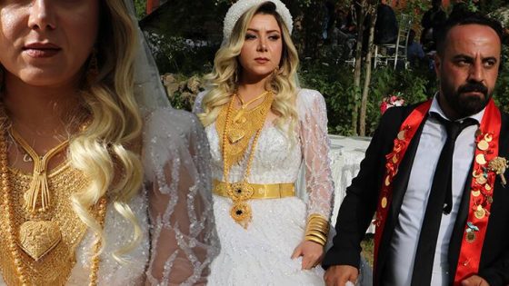 عروس تركية ترتدي ما يقارب 3 كيلو من الذهب يوم زفافها و مفاجأة حول مصدر هذا الذهب..!