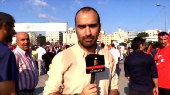 ظنوه سورياً.. عنصريون يعتدون على صحفي إسباني وزوجته في إسطنبول