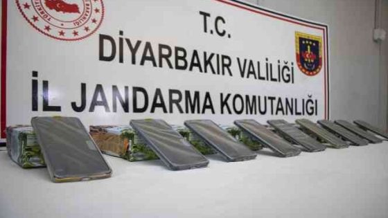 السلطات التركية تضبط هواتف مهربة بقيمة مليون ليرة تركية في ديار بكر (فيديو)