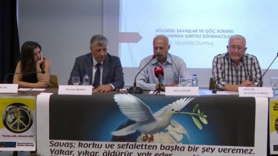 صحفي تركي معارض: الحكومة التركية تمنح كل عنصر سوري من الجيش الحر 500 دولار شهريا