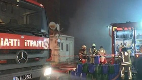 اندلاع حريق في مبنى مكون من طابقين بولاية إسطنبول