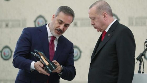 عودة السوريين وانسحاب تركيا.. صحيفة تركية تكشف ما بحثه حقان فيدان في دمشق