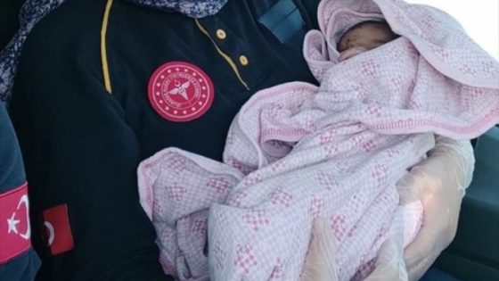 العثور على طفلة حديثة الولادة في أحد شوارع قونية
