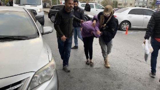 الأمن التركي يرسل الإرهابيين والمعتقلين الذين سفكوا الدماء في شارع الاستقلال إلى المحكمة