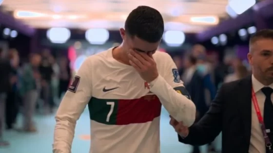 رونالدو وهو يبكي