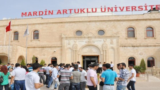 قرار صادم للطلاب السوريين.. رفع أجور السكن الجامعي في تركيا بنسبة 300 بالمئة