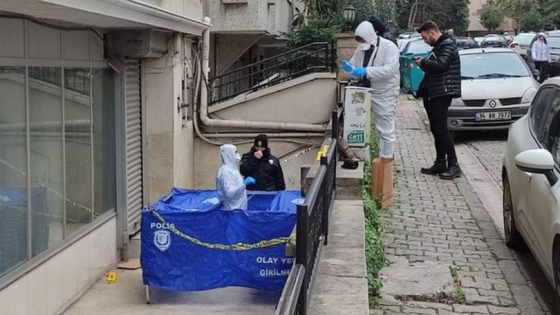 بطريقة وحشية.. إمرأة أجنبية ترمي طفلها من الطابق الرابع في إسطنبول