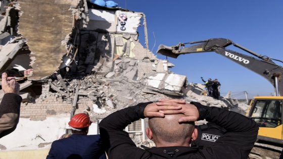 وزير البيئة التركي يعلن عن خطة لإعادة بناء المنازل المتضررة من الزلزال