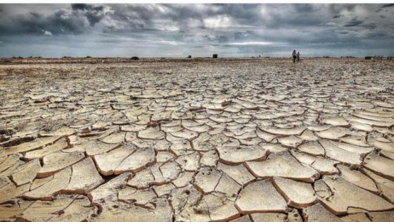 جفاف وفيضان معا.. دولة عربية تكوى بـ”ويلات تطرف المناخ”