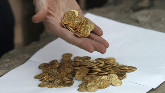 في بلد عربي.. العثور على كنز إسلامي من الذهب نادر قيمته بآلاف المليارات ومدفون منذ 1100 عام