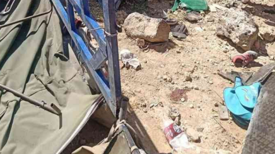 حادث سير مروع يودي بحياة 8 عمال سوريين (صور)
