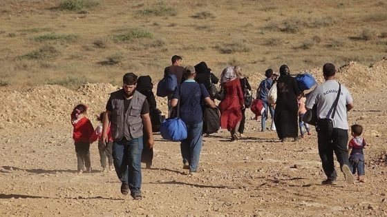 بلد عربي يعلن عن إحباط عملية تسلل لـ1200 سوري في أسبوع واحد فقط!