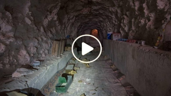 مخبأة داخل براميل.. إكتشاف كميات هائلة من الذهب الخالص ومليارات الدولارات في منطقة سورية! (فيديو)