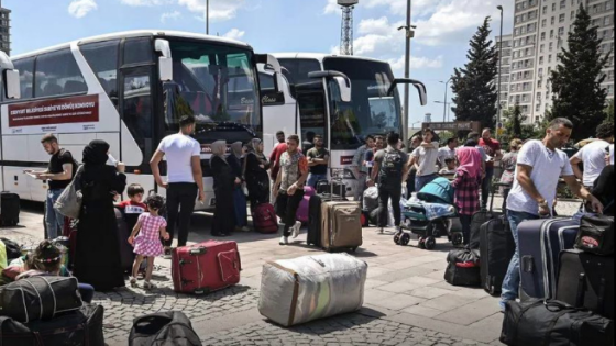 ناشط حقوقي في تركيا: ملف اللاجئين السوريين عاد مجدداً إلى ميدان “المناكفات والنقاشات السياسية”