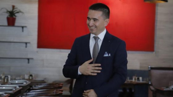 مواطن أفغاني بجنسية تركية يرشح نفسه لرئاسة بلدية بيلك دوزو في اسطنبول