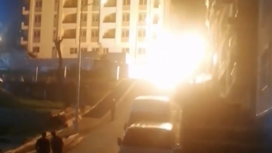 انفجار خط أنابيب الغاز في إسطنبول يؤدي إلى حريق هائل (فيديو)