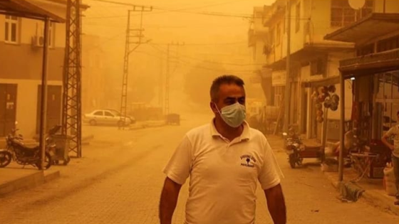 موجة غبار من الصحراء الكبرى تُهدّد تركيا، وخبراء يُحذّرون من مخاطر صحية