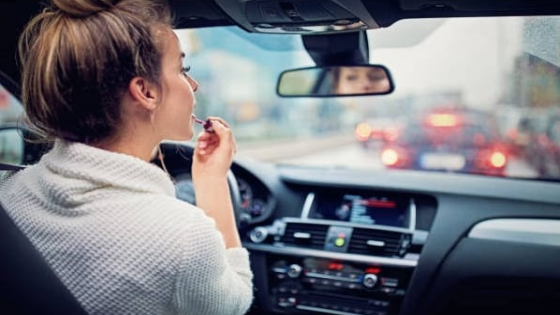 دراسة جديدة: النساء يظهرن كفاءة أكبر في قيادة السيارات مقارنة بالرجال!