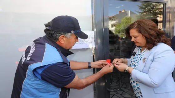 رئيسة بلدية أفيون قرة حصار من حزب الشعب الجمهوري تقوم بأول إجراء ضد اللاجئين